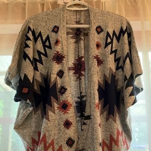 NWT Simons Printed Shrug
